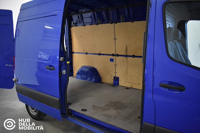 MERCEDES-BENZ Sprinter F39/33 311 CDI FWD TA Furgone